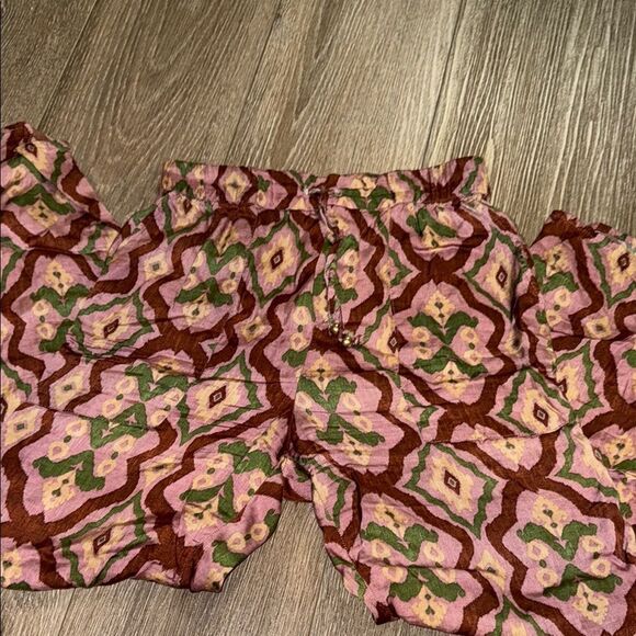Floral Patterned Pants in Pink and Green - Picture 3 of 3